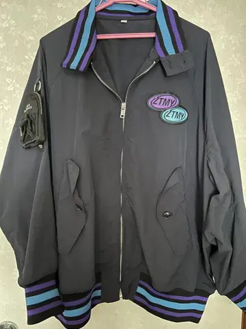 계속 한밤중이면 좋을 텐데. VARSITY JACKET(Navy) L
