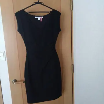 DIANE von FURSTENBERG 블랙 원피스 2