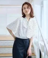 언타이틀 클래시컬 도트 블라우스