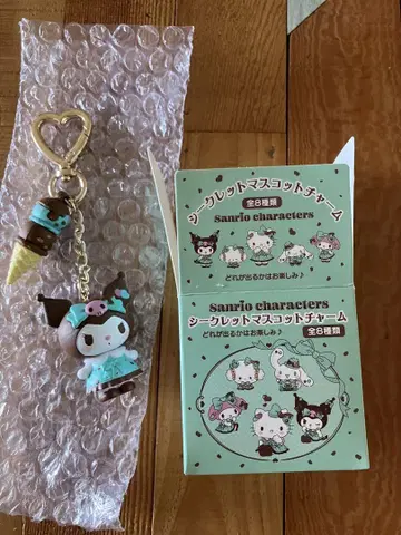 Sanrio 캐릭터 아이스크림 스트랩 쿠로미