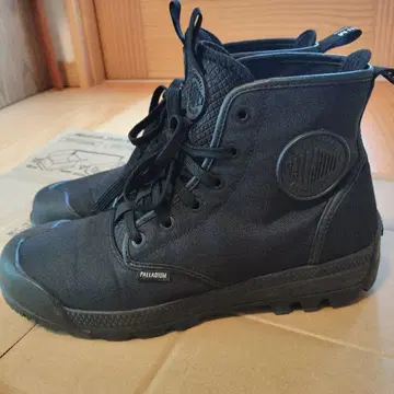 새상품급 PALLADIUM 블랙 부츠 신발 아웃도어 캐주얼