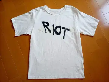 RIOT FACETASM 파세타즘 라이엇 로고 프린트 티셔츠