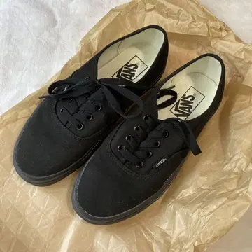 VANS AUTHENTIC 23.5cm 블랙 스니커즈