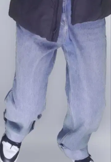 라이트 블루 스트레이트 데님