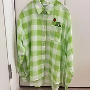 슈퍼 닌텐도 월드 긴팔 셔츠 요시