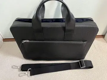 LACOSTE 라코스테 비즈니스 백 심플한 디자인 블랙