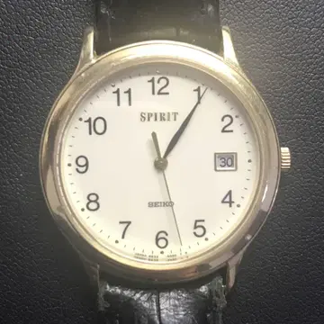 SEIKO SPIRIT 손목시계 화이트 다이얼 날짜 표시 5기압 방수