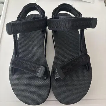 Teva 샌들 25