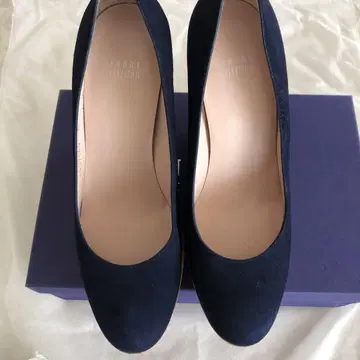 STUART WEITZMAN 네이비 웨지 힐 캐서린 공주가 애용하는