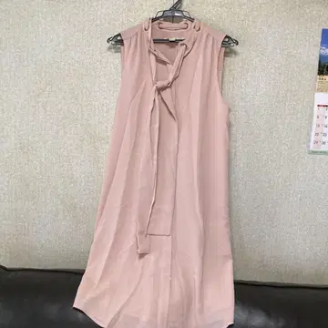 핑크 슬리브리스 튜닉 리본 포함