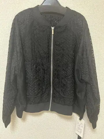 새상품 이번 시즌 에이미로우 아웃 포켓 레이스 블루종 블랙
