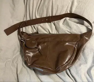 MIM THE WARDROBE MESSENGER BAG 극비품 한국