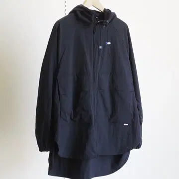 미사용 새상품 택 포함 amne NYLON useful hioodie