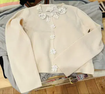 ELISA 택 포함 새상품 가디건