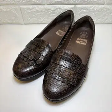 핏플랍 크로코 태슬 로퍼 다크 브라운 24cm