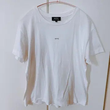 아페쎄 화이트 반팔 티셔츠