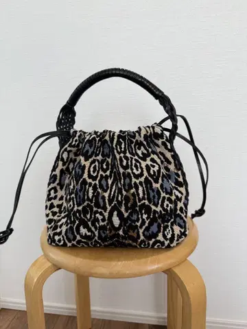 새상품급 A VACATION PINO GTR HOBO 백