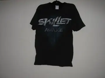 SKILLET AWAKE 블랙 티셔츠