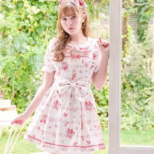 LIZLISA 花柄　ワンピ　お嬢様　夏　ベルト　美品 LIZLISAセーラー襟 花柄ワンピース - メルカリ
