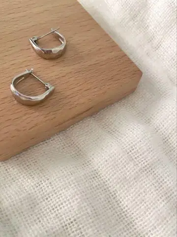 Jouete 쥬에테 후프 귀걸이 크라프트 귀걸이 플래티넘
