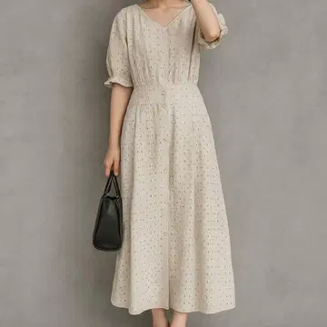 올리브 드 올리브 [F] 새상품급 총꽃무늬 면 5부 소매 롱 원피스 V넥