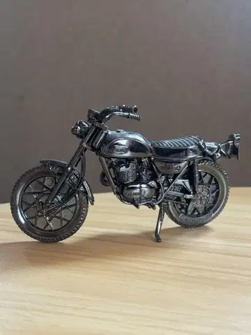 메탈릭 블랙 바이크 모델 약 15cm