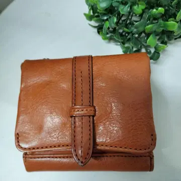 브라운 가죽 3단 폴더형 지갑