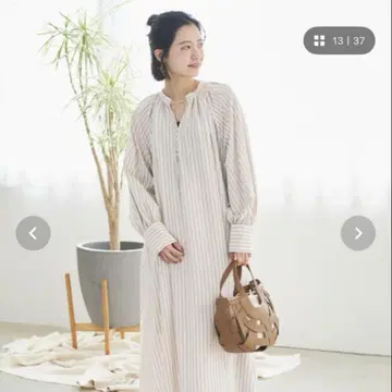 베이세 재고 프론트 버튼 스트라이프 원피스