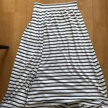 플레어 스커트 M 사이즈