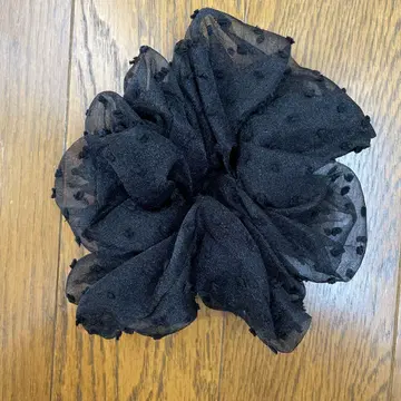 Potete 블랙 도트 스크런치