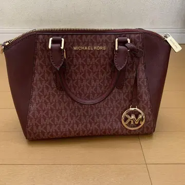 MICHAEL KORS 버건디 핸드백 새상품급