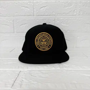 OBEY 블랙 캡