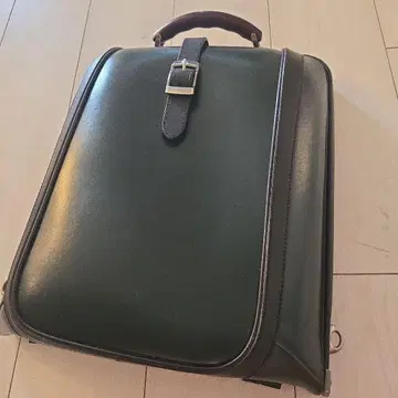 ARTPHERE 아트 피어 다레스 백 다크 그린