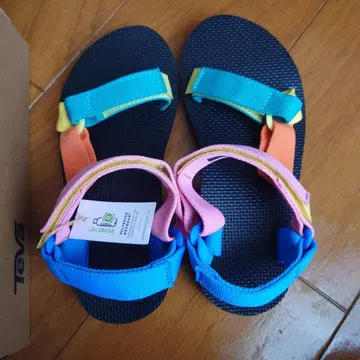 Teva 스포츠 샌들 컬러풀