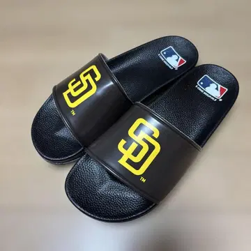 새상품 MLB 패드레스 샤워 샌들 28cm