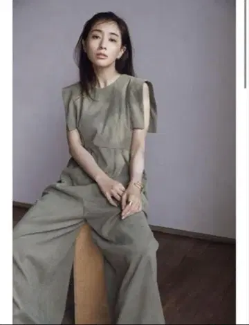 CLANE 다나카 미나미 콜라보 올인원 모스그린 사이즈 0
