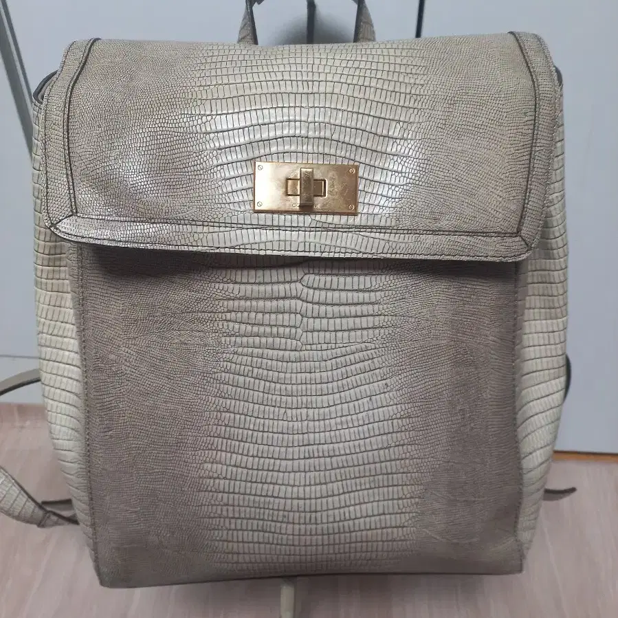 [COURONNE] Mova Backpack 31★人気★ COURONNE] Mova Backpack 31