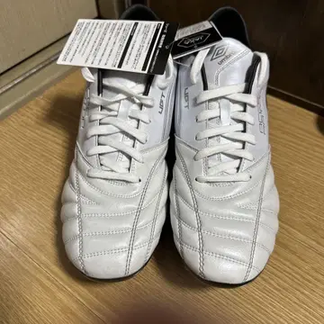 umbro 스파이크 액셀레이터 B-RUSH HG 28cm