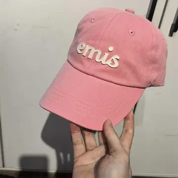 emis 자수 로고 핑크 캡