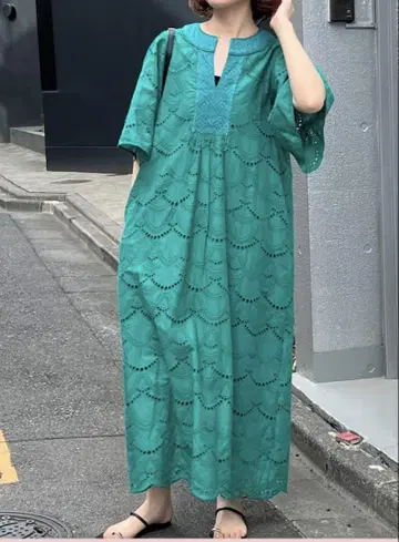 새상품급 자수 그린 롱 원피스