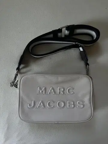MARC JACOBS 로고 숄더백