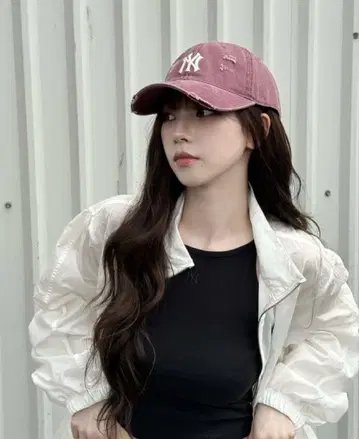 MLB 로스앤젤레스 다저스 캡 aespa 카리나 착용 미사용 새상품
