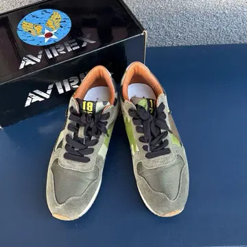 AVIREX 스니커즈 사이즈 28cm 그린 계열 카모플라주 패턴