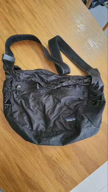 파타고니아 PATAGONIA 패커블 숄더백 F0 단종 상품