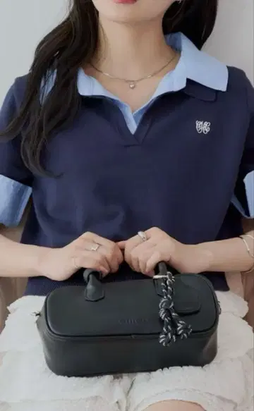 새상품 chico 자수 카라 부착 폴로 니트