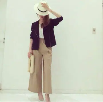 새상품 와이드 팬츠 로페피크닉 베이지 40 밑위 깊은 가우초 팬츠