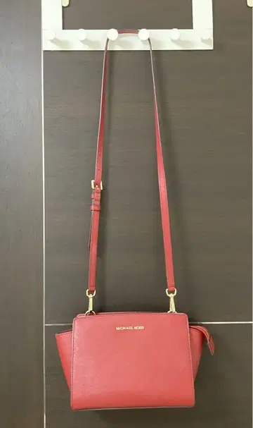 MICHAEL KORS 레드 숄더백