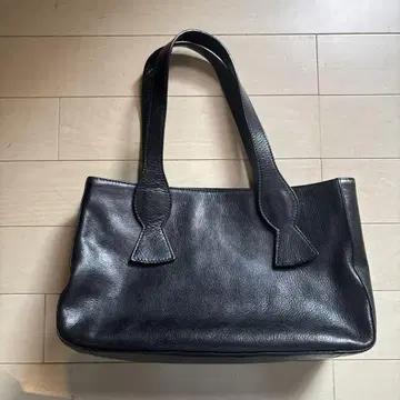 폴 스미스 블랙 핸드백