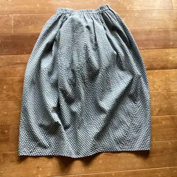 요건 레일 리플 실크 벌룬 스커트