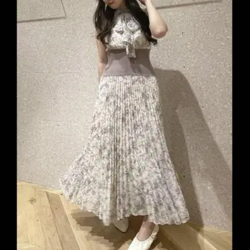 새상품급 SNIDEL 허리 리브 플리츠 원피스